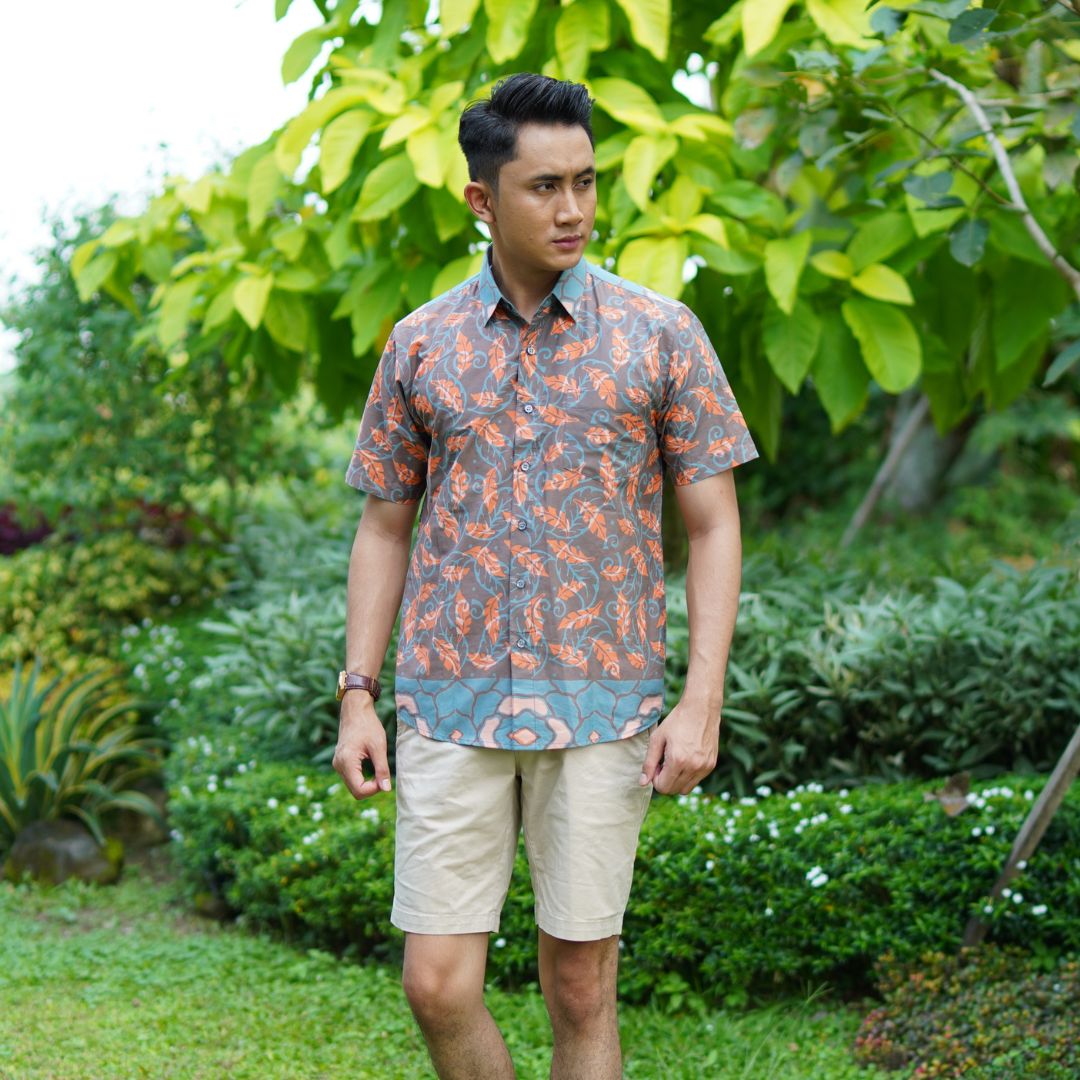 Batik Men's Short Sleeve Shirt