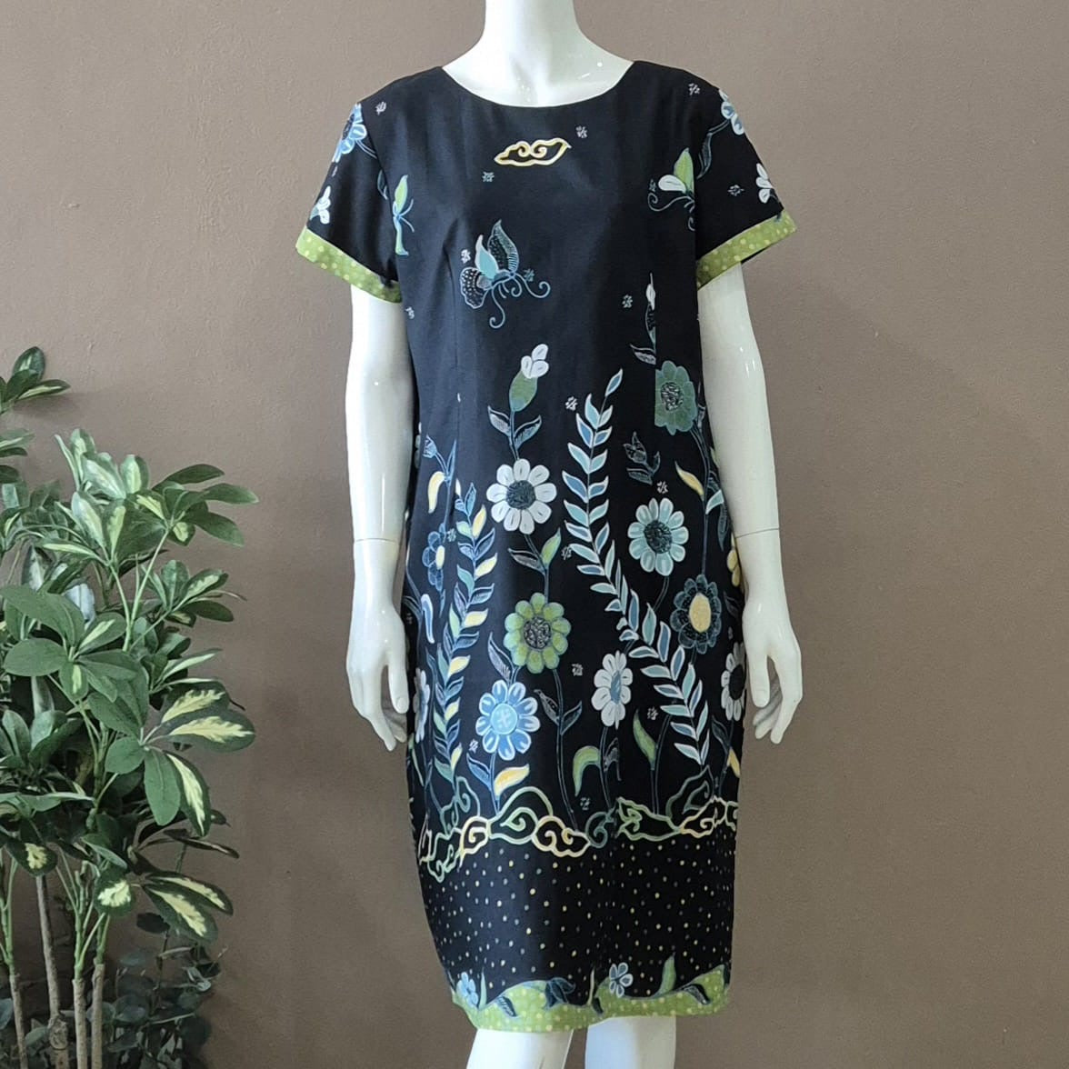Batik Tulis City Walk Dress - XL