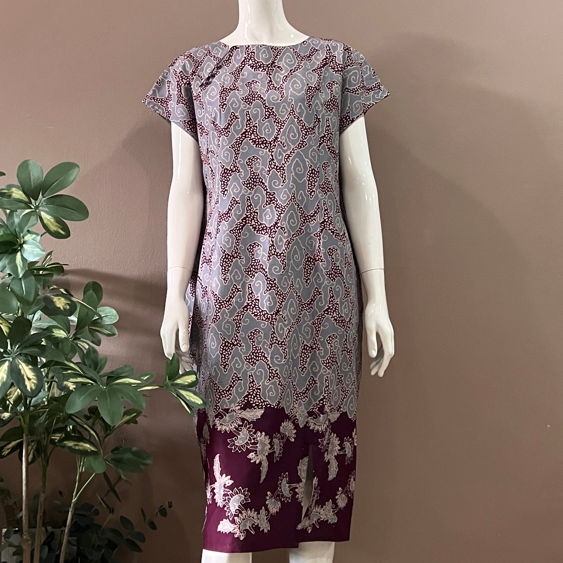 City Grace Slim Fit Dress - XL