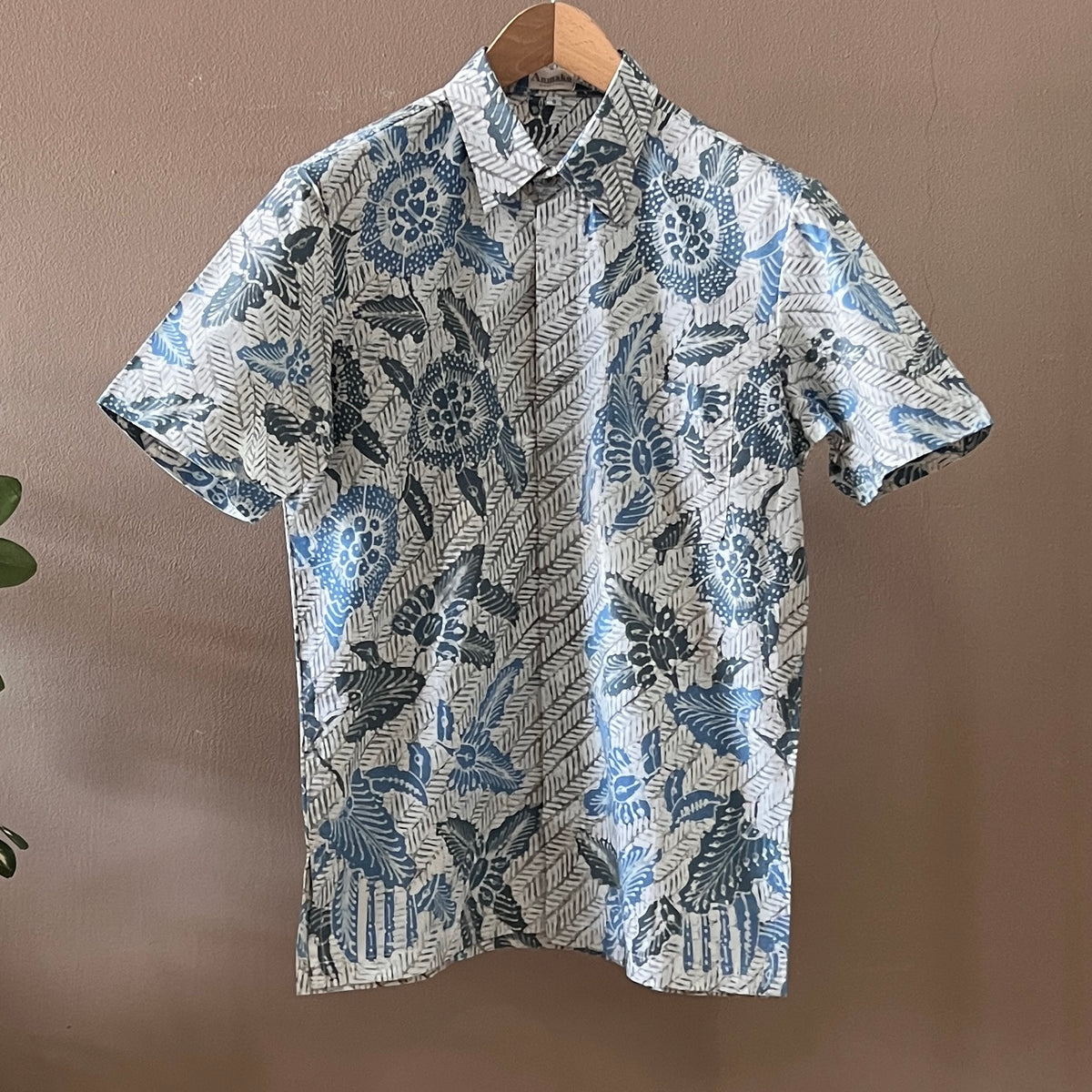 Premium Batik Tulis Select Men's Shirt - S