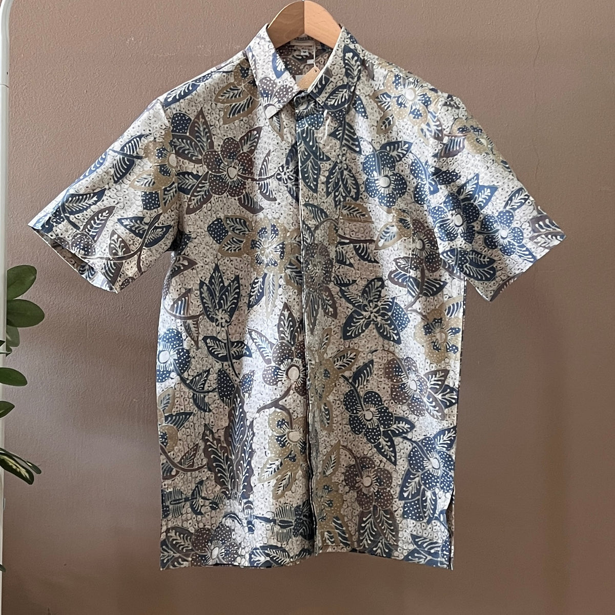 Premium Batik Tulis Select Men's Shirt - M