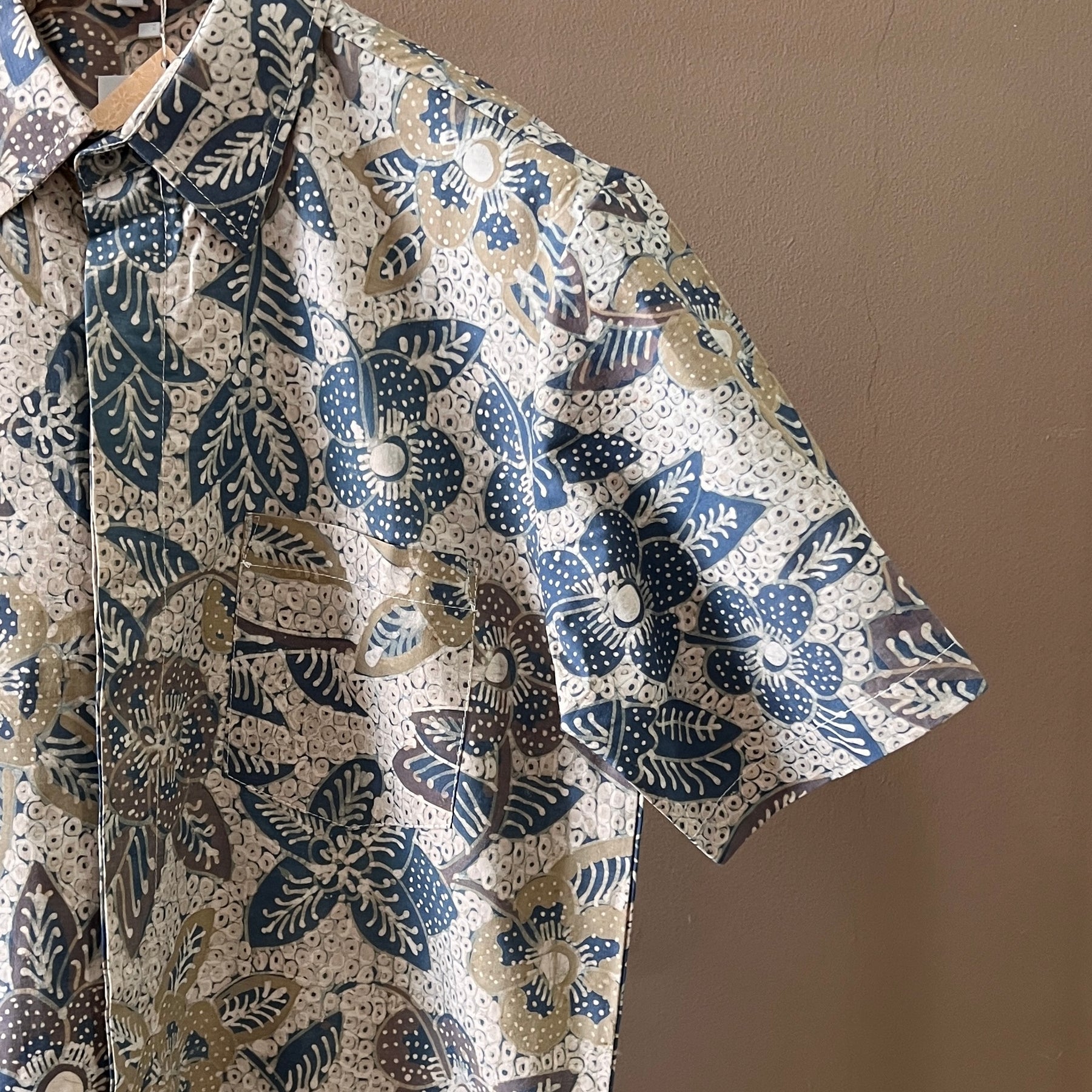 Premium Batik Tulis Select Men's Shirt - M