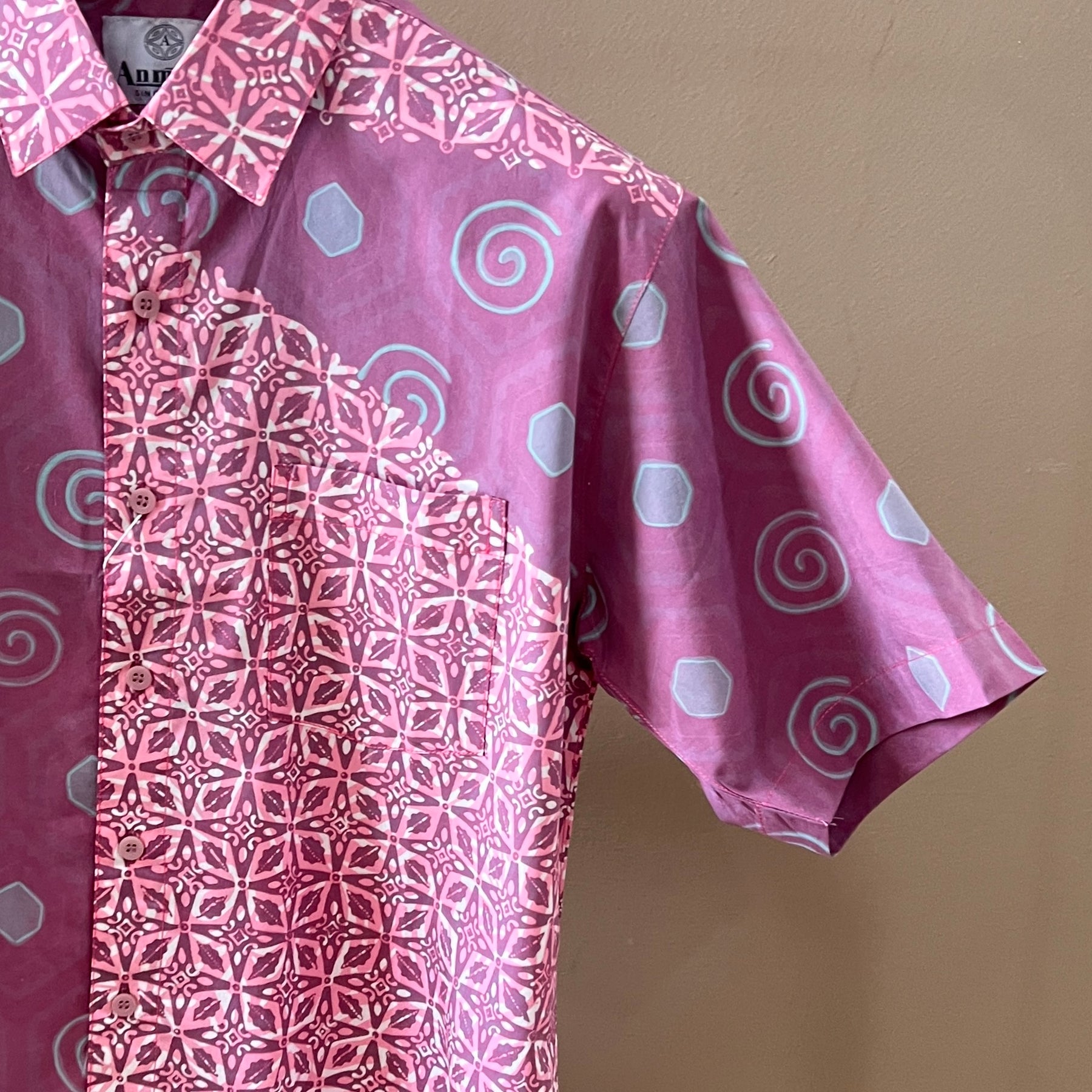 Batik Men's Short Sleeve Shirt