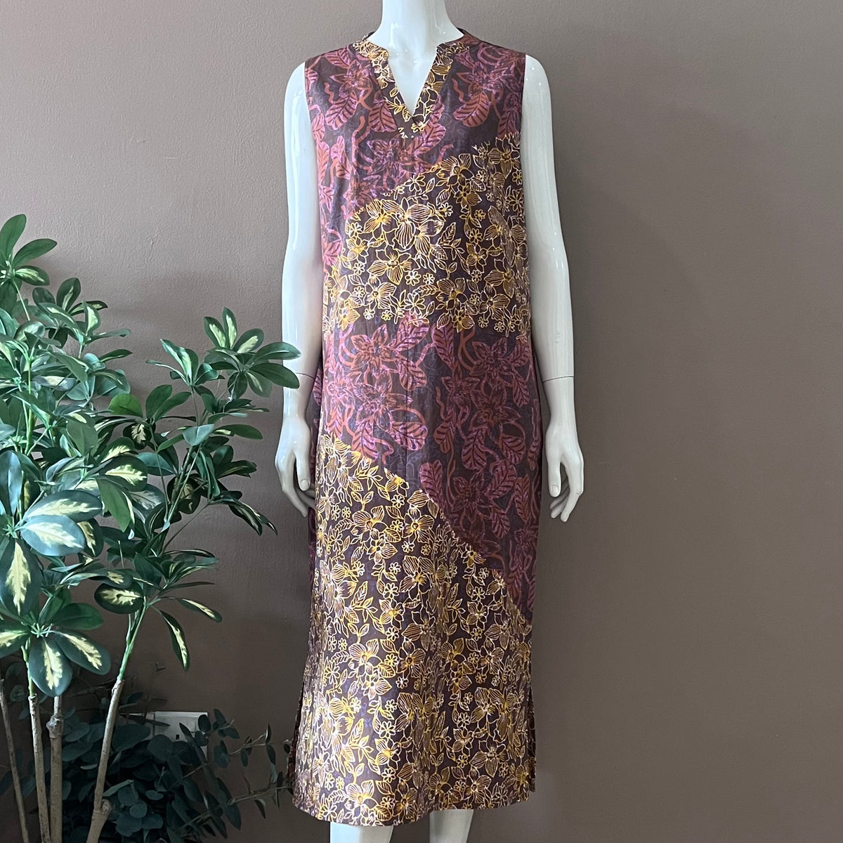 Sleeveless Midi Dress with Mandarin Collar - XL