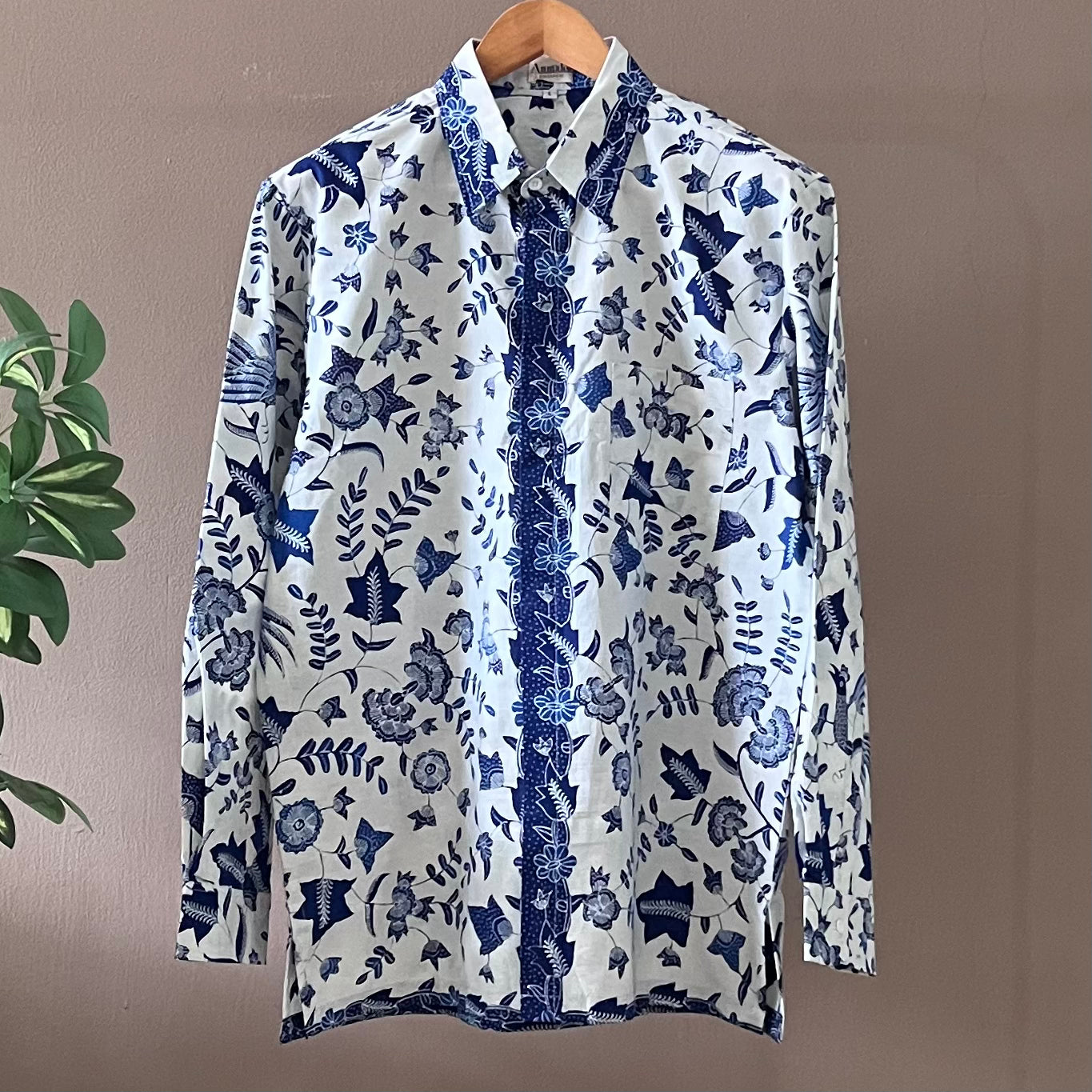 Premium Batik Tulis Supreme Men's Long Sleeve Shirt - L