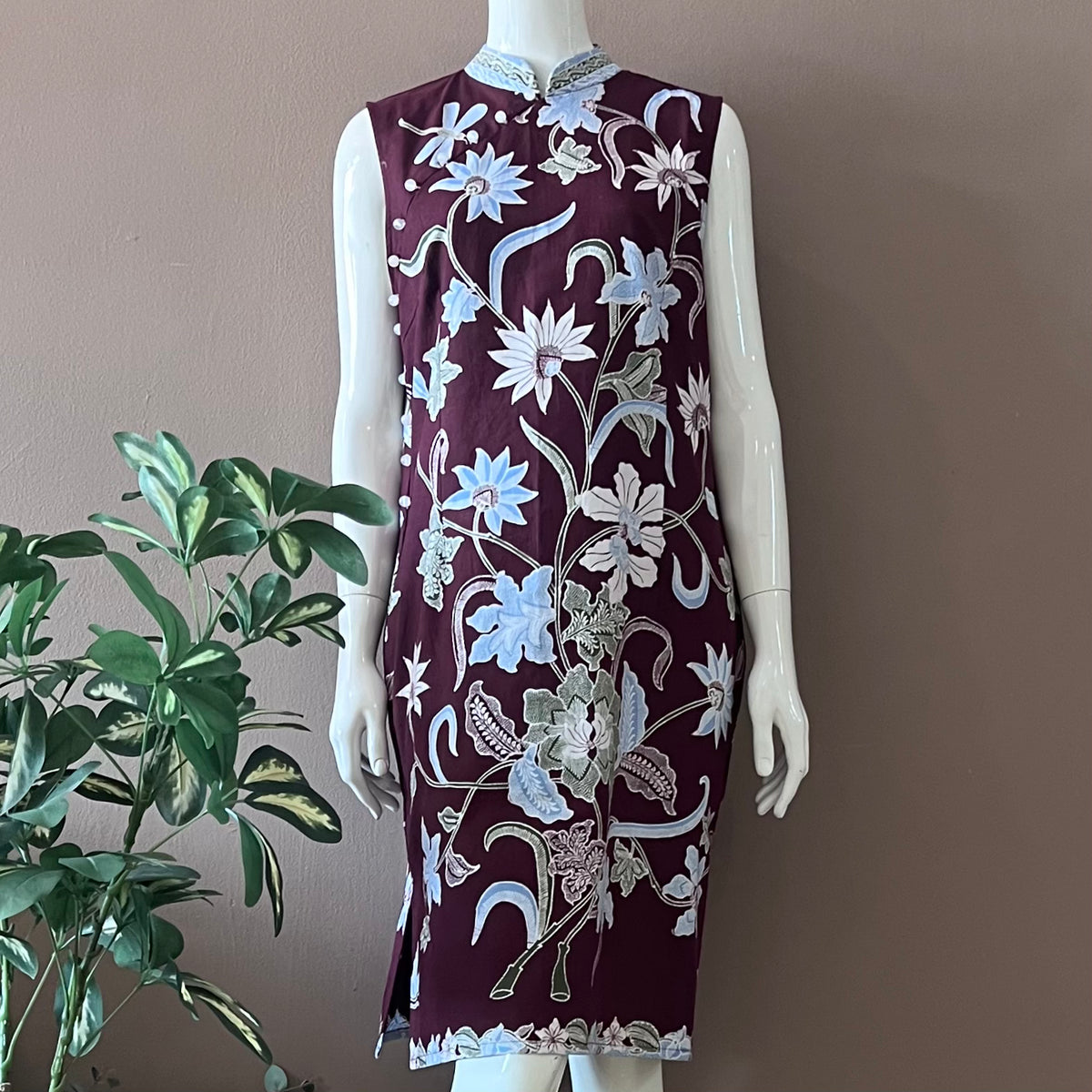 Batik Tulis Cheongsam Dress - L