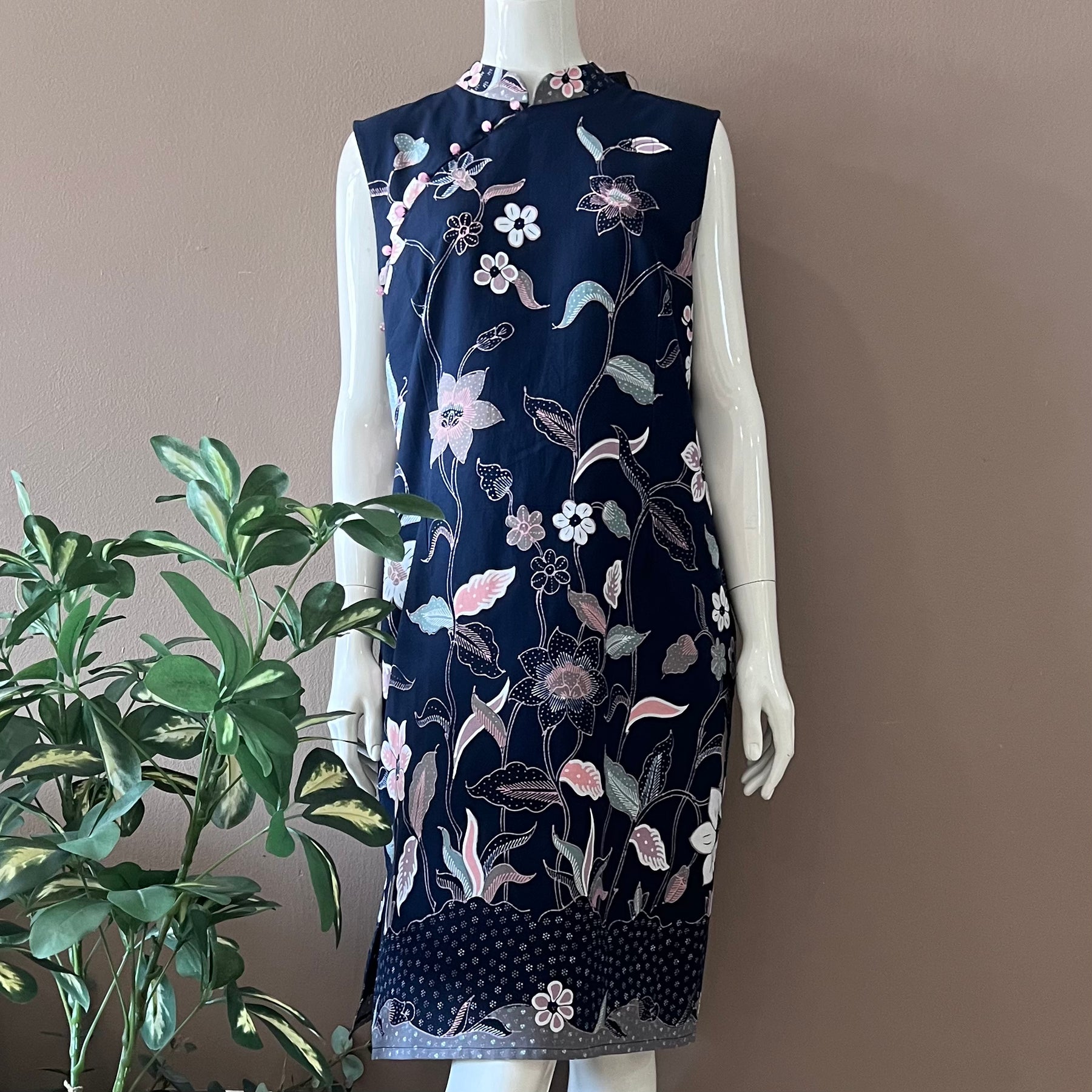 Batik Tulis Cheongsam Dress - XL