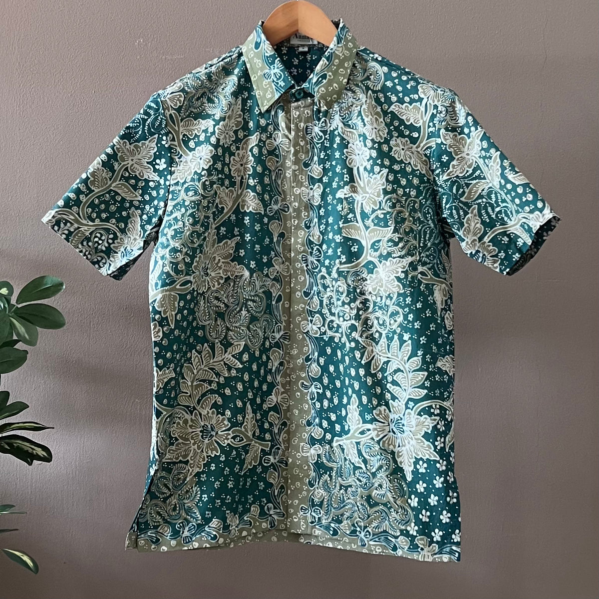 Premium Batik Tulis Select Men's Shirt - S