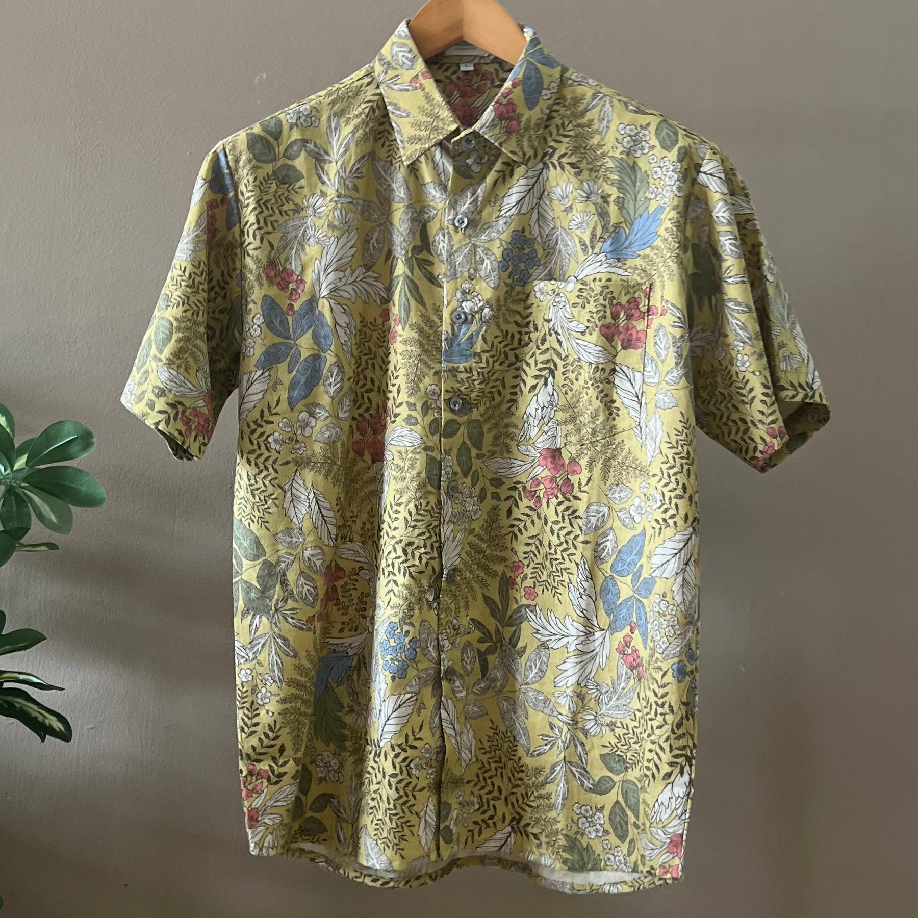 Linen Men's Shirt - L