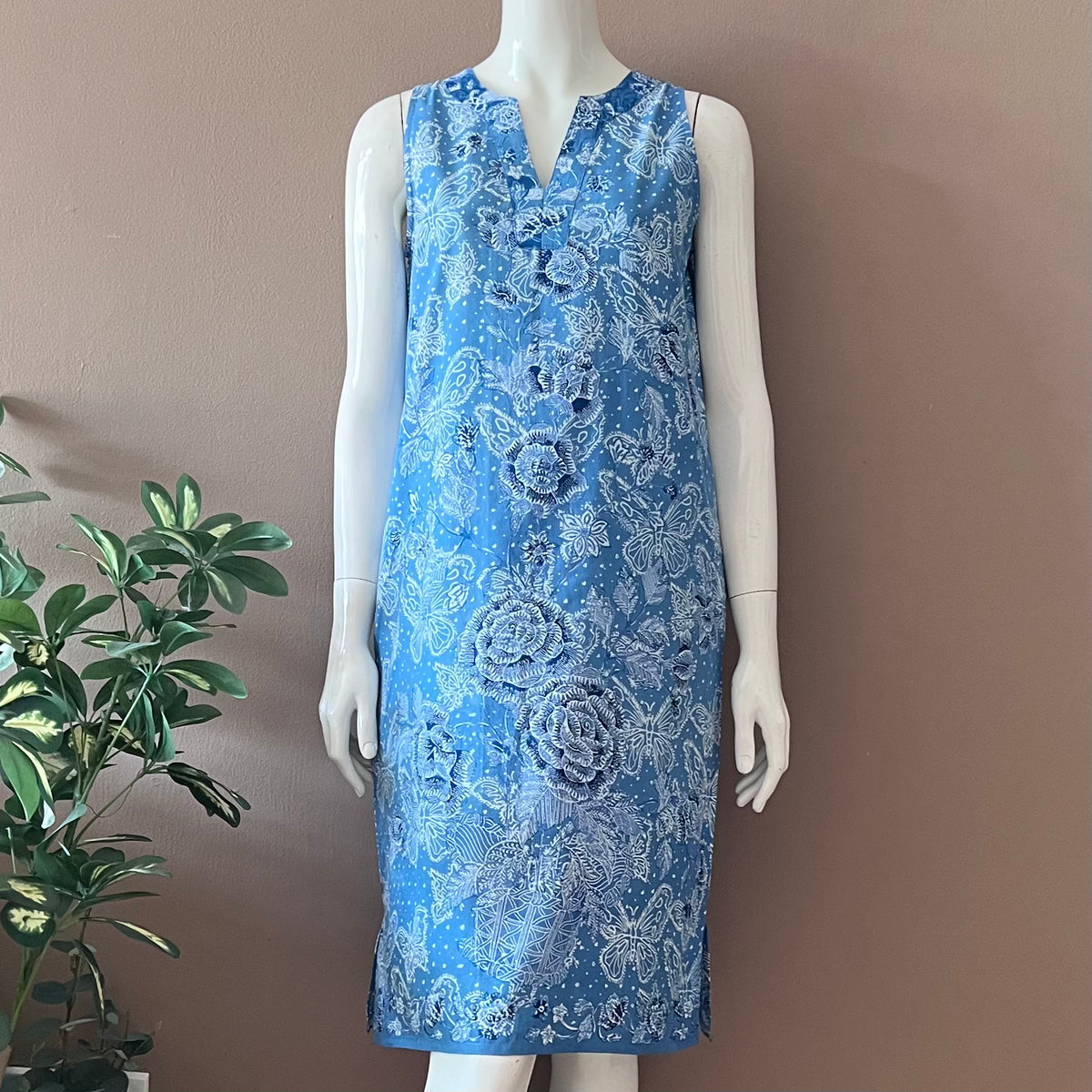 City Classic Sleeveless Batik Dress -XS