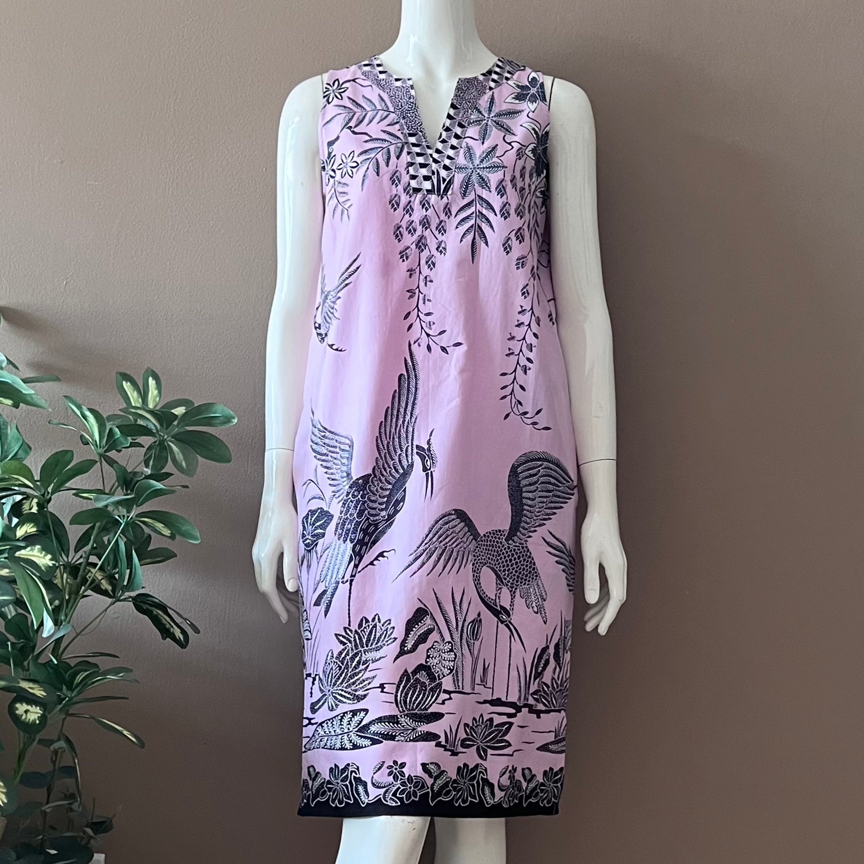 City Classic Sleeveless Batik Dress -XS