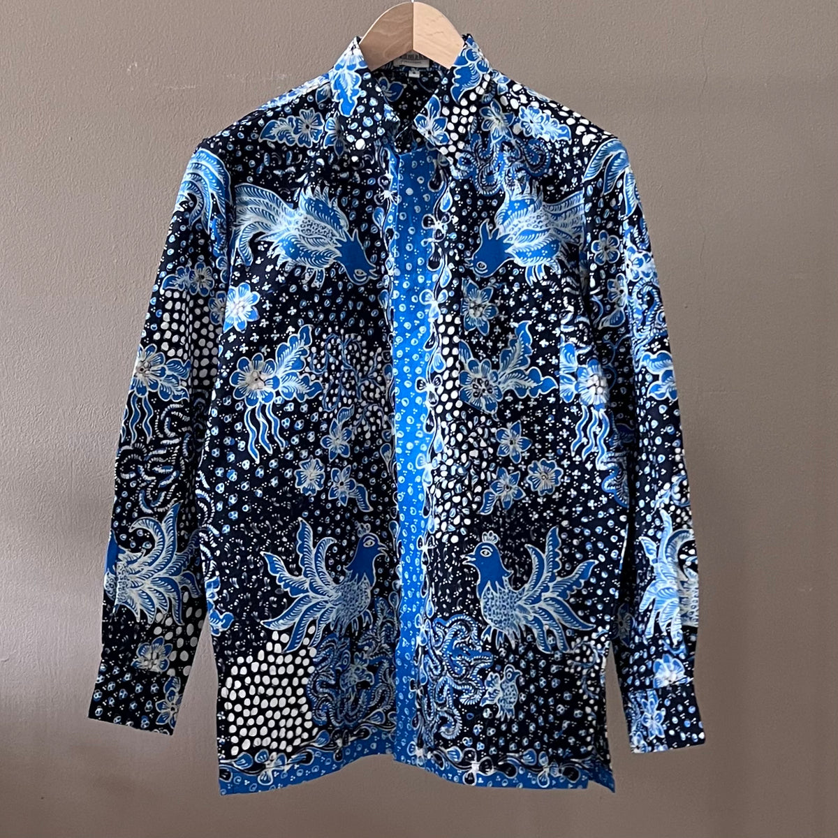 Batik Tulis Men's Select Long Sleeve Shirt - S