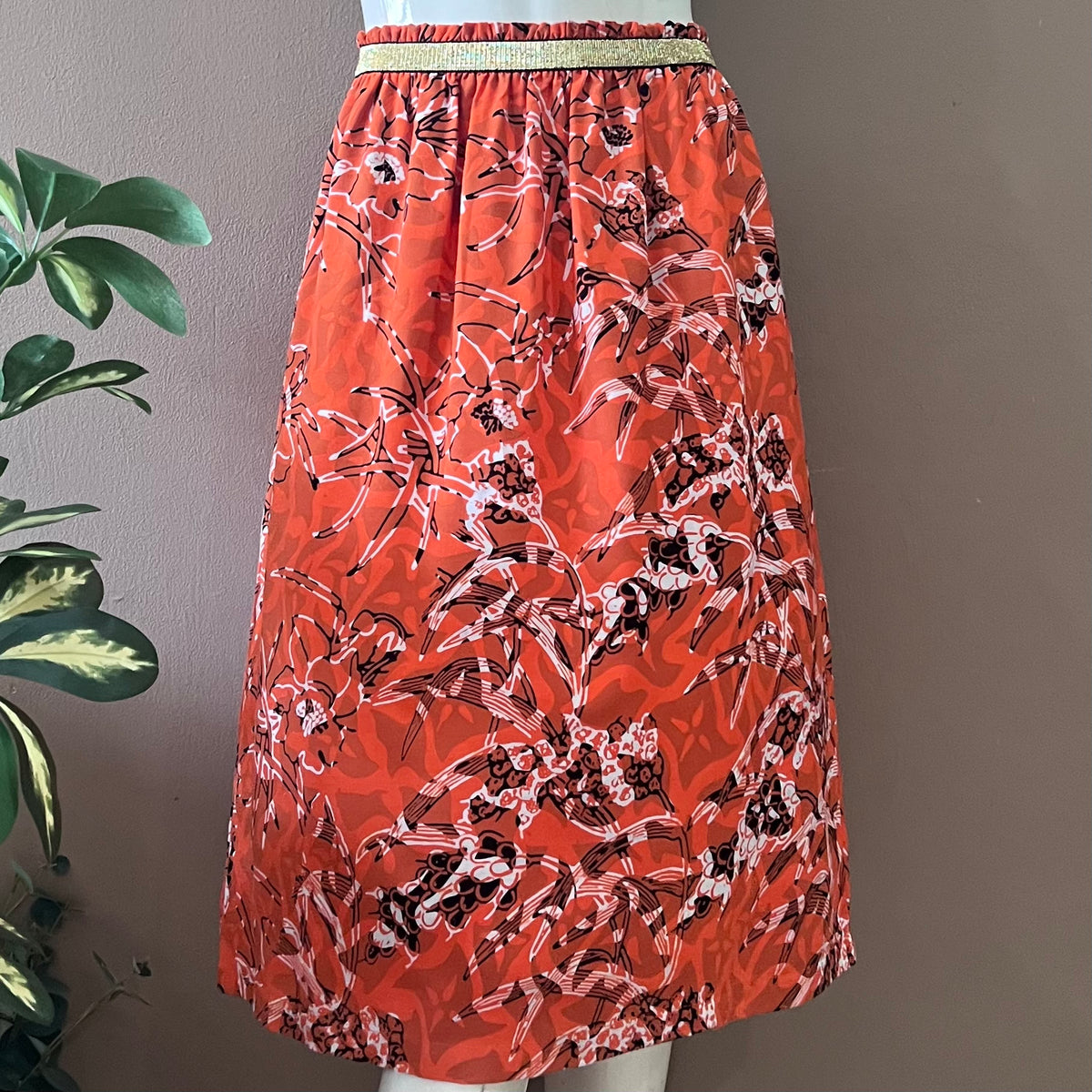 Elastic Waistband Skirt