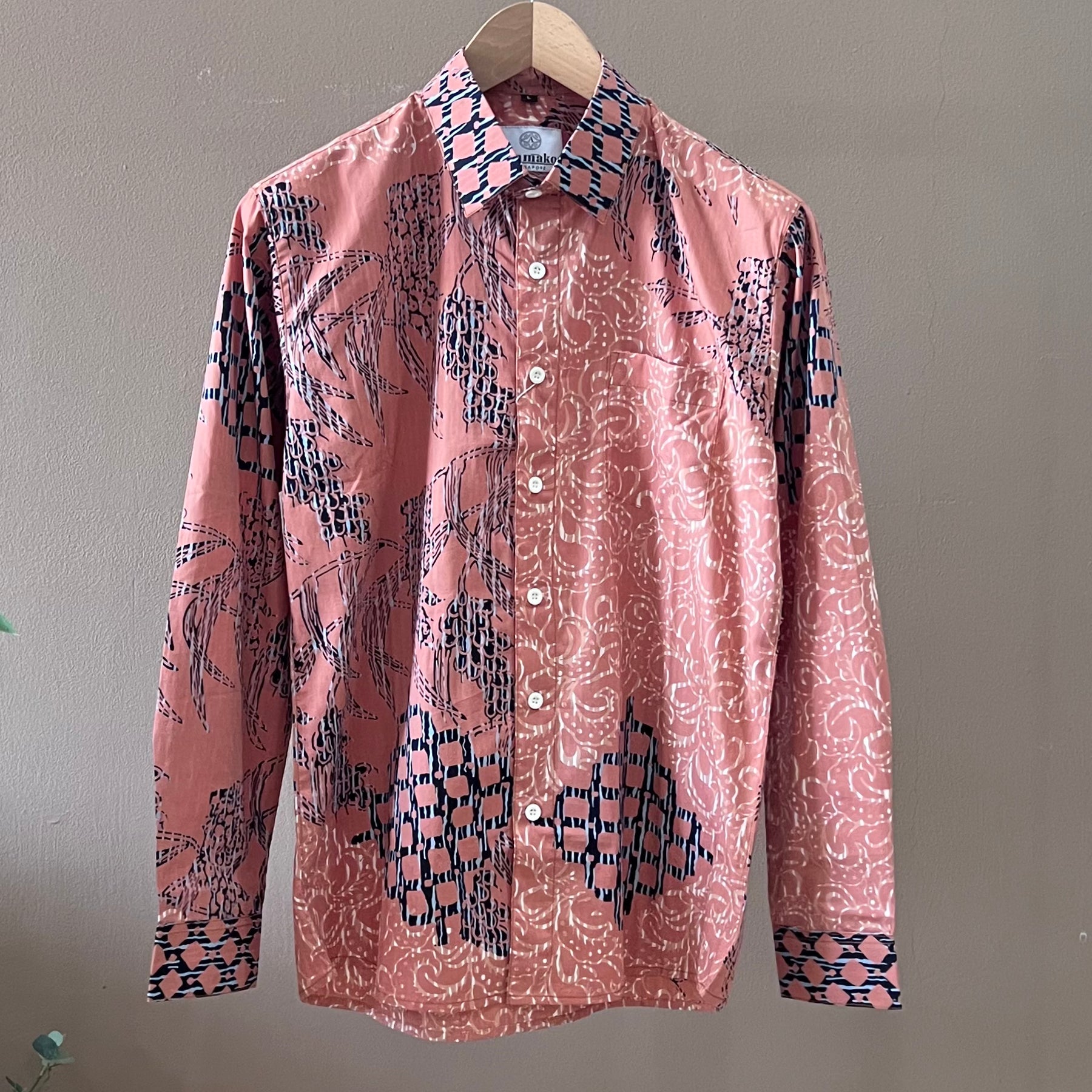 Batik Men's Long Sleeve Shirt - L